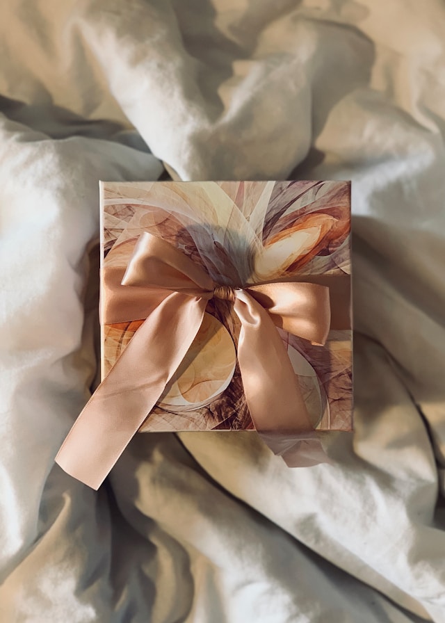 GIFT BOX